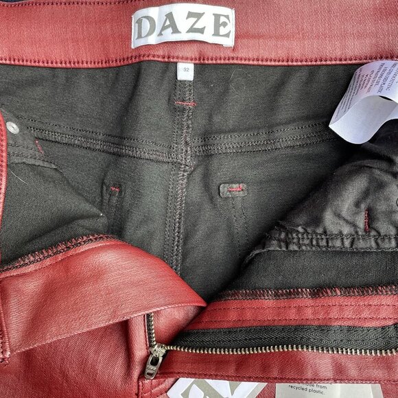 DAZE Daily Driver Coated Cropped Jeans in Wine Lips Womens 32 Burgundy Red NWT - Picture 8 of 16